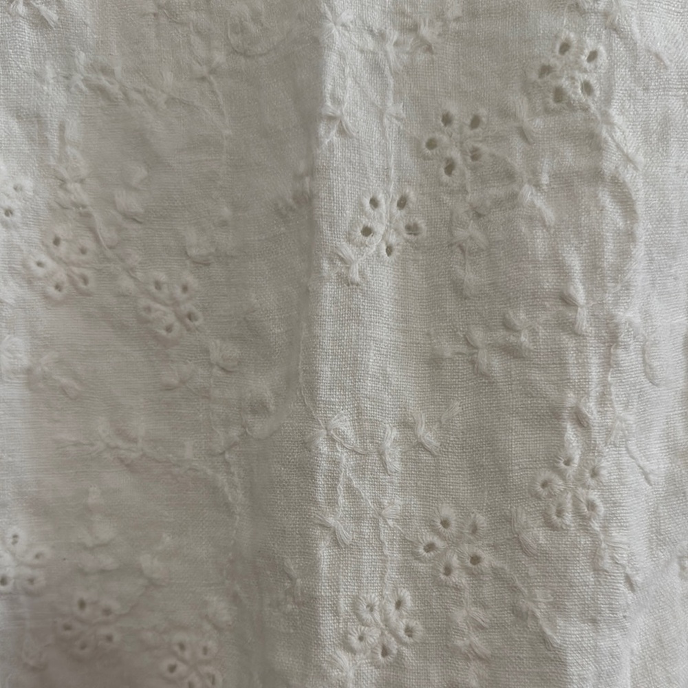 Hot Cotton 3/4 Sleeve Eyelet Linen Blouse - Picture 3 of 7